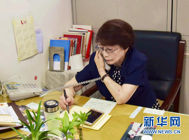 老年生活精力都放在教育上，健康秘訣是保持學(xué)習(xí)，簡單生活。