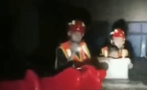 整理箱變小船 小朋友，消防員叔叔來(lái)了！